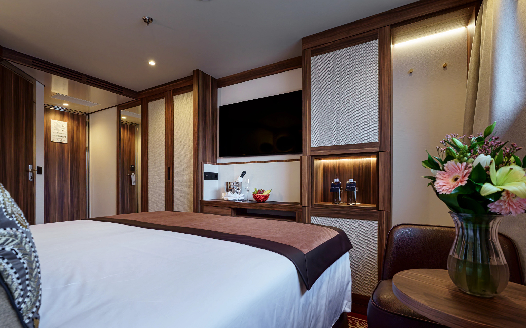 Panoramic Window - D